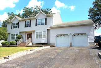 16 Rizzo Ct, Howell, NJ 07731