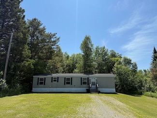 47 Old County Rd N, West Enfield, ME 04493