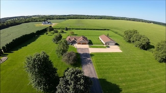 5426 E L T Townline Rd, Beloit, WI 53511