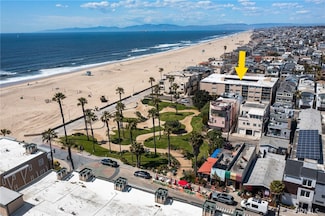 15 15th St Unit 6, Hermosa Beach, CA 90254