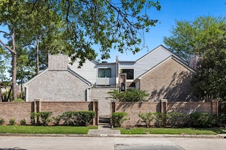 1037 Townplace St, Houston, TX 77057