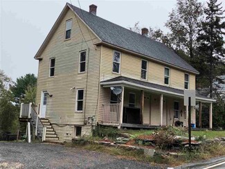 84 Monadnock St, Troy, NH 03465