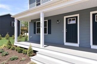 109 Coburn St, Warwick, RI 02889