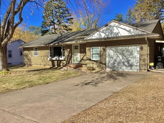 517 Western St, Anoka, MN 55303