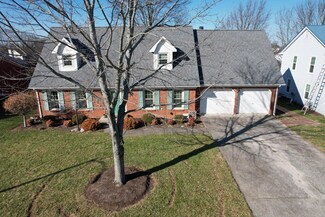 104 Westview Dr, Versailles, KY 40383