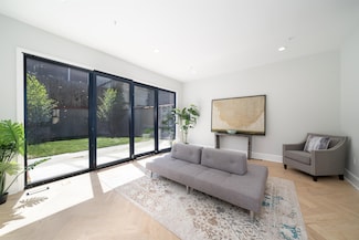 123 Bloomfield St, Hoboken, NJ 07030