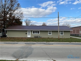 739 Kenwood Ave, Bowling Green, OH 43402
