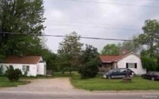 4070 S Center Rd, Burton, MI 48519