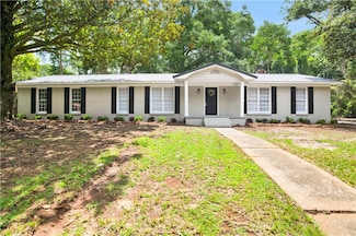 1114 Peabody Dr, Mobile, AL 36618