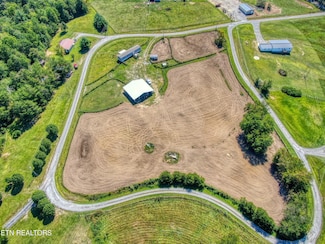 831 Fritzsche Loop, Jamestown, TN 38556