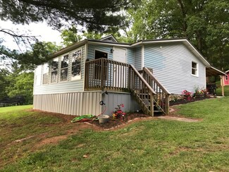 1573 Graham School Rd, Gallipolis, OH 45631