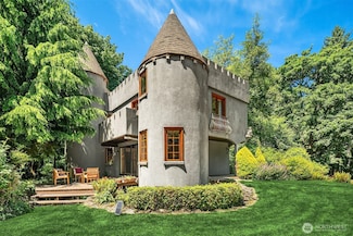 24917 Dockton Rd SW, Vashon, WA 98070