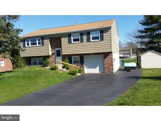 285 W 3rd St, Red Hill, PA 18076