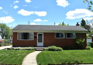25226 Roan Ave, Warren, MI 48089