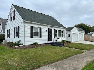 3027 Melrose Ave, Erie, PA 16508