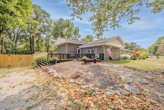 406 S Stradling Rd, Muncie, IN 47304