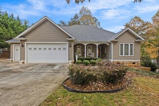 216 Valley Creek Dr, Westminster, SC 29693
