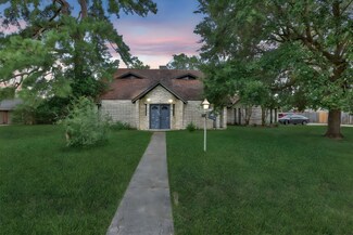 1441 Durango Dr, Houston, TX 77055