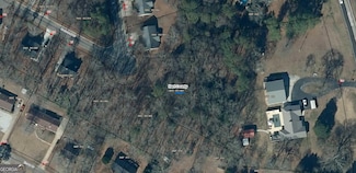 4 Crestwood Dr, Hartwell, GA 30643
