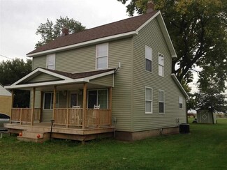 902 E 10th St, Fowler, IN 47944
