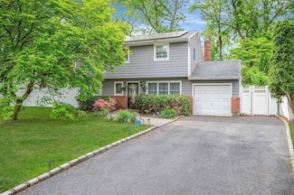 23 Chester St, East Northport, NY 11731