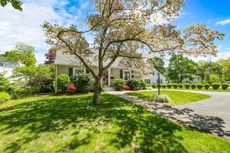 37 College Farm Rd, Waltham, MA 02451