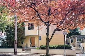 32 Regent St, Cambridge, MA 02140