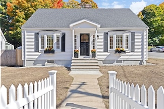 77 Pearl St, Woburn, MA 01801