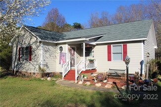 242 Marshall Ln, Smithfield, NC 27577