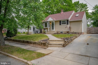 153 Cedar Ave, Westville, NJ 08093