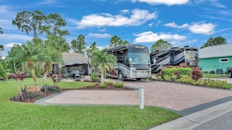 3244 Fish Hawk Dr, Auburndale, FL 33868