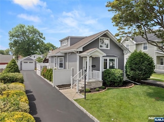 189 Herman St, Hackensack, NJ 07601