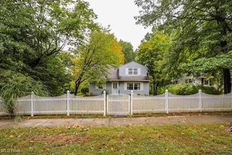 703 Avondale St, Kent, OH 44240