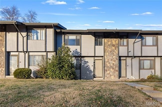 2503 Savoy Dr, Lake Saint Louis, MO 63367