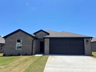 114 E Fredonia Ct, Mayflower, AR 72106