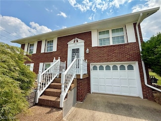 904 Donegal Dr W, Follansbee, WV 26037