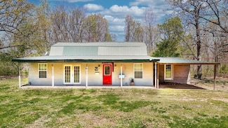 123 Hickory Rd, Hardy, AR 72542