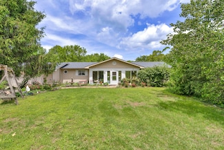 335 State Highway 265, Hollister, MO 65672