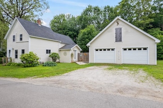 23 Cottage Dr, Friendship, ME 04547