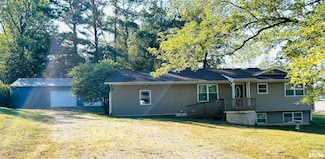 744 Cardinal Rd, Carbondale, IL 62901