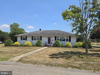 73 Oxford St, Bridgeton, NJ 08302