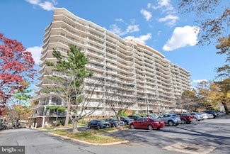 3333 University Blvd W Unit 1008, Kensington, MD 20895