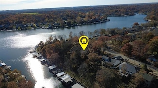 32 G St, Lake Lotawana, MO 64086