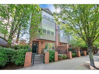2352 NW Raleigh St Unit 1, Portland, OR 97210