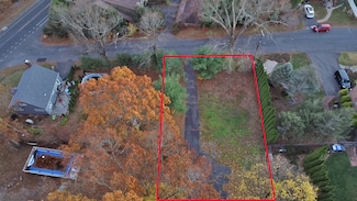 19 Maplehurst Ave, New Britain, CT 06053