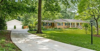 5401 Rosser Rd, Stone Mountain, GA 30087