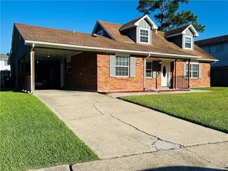 2121 Mediamolle Dr, New Orleans, LA 70114