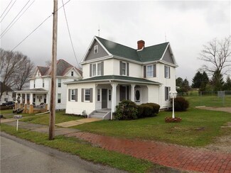 24 Liberty St, Smithfield, PA 15478