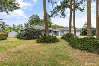 27540 Sr 20, Oak Harbor, WA 98277