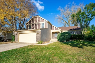 62 E Fox Hill Dr Unit 2, Buffalo Grove, IL 60089